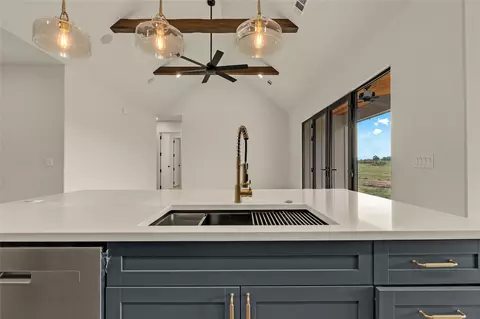 Kitchen - 11446 Forest View Ln, Sperry, OK 74073 photo 6 of 8