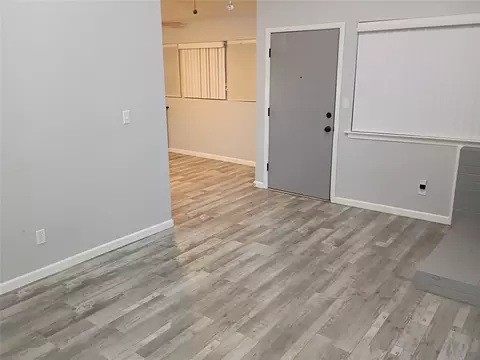 10913 E 11th Place 8-2c, Tulsa, OK 74128
