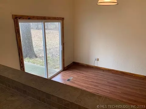 1416 Howard Dr, Davis, OK 73030 photo 8