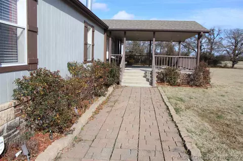 370 Eastgate Loop, Ardmore, OK 73401 photo 2