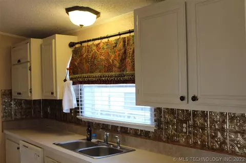 370 Eastgate Loop, Ardmore, OK 73401 photo 15