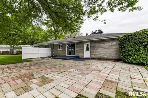 27 Birch Dr, Chatham, IL 62629 photo 21