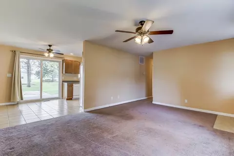 27 Birch Dr, Chatham, IL 62629 photo 5