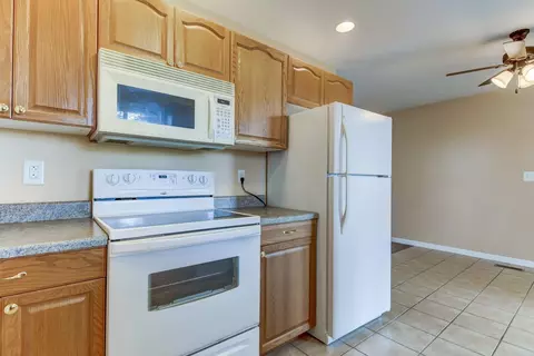 27 Birch Dr, Chatham, IL 62629 photo 10
