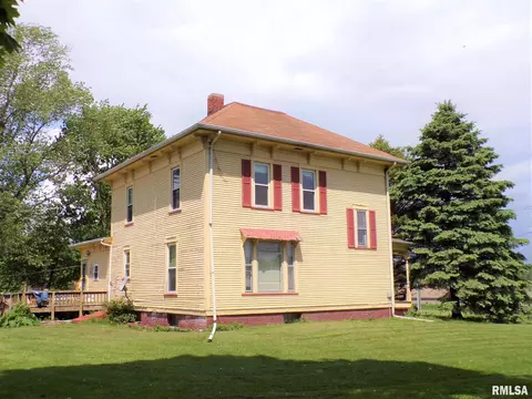401 E Main St, Altona, IL 61414 photo 5