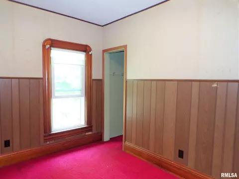 401 E Main St, Altona, IL 61414 photo 35
