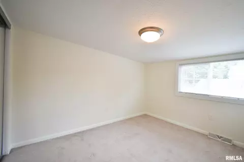 2116 S Lowell Ave, Springfield, IL 62704 photo 14