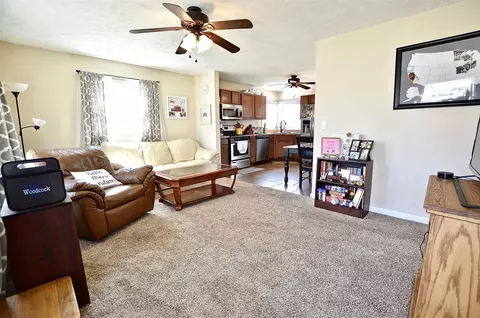 3525 Stanton St, Springfield, IL 62703 photo 5