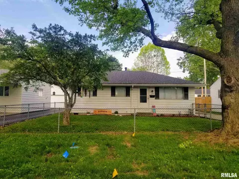 1656 Schrader Ave, Springfield, IL 62702 photo 1