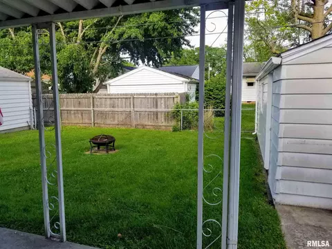 1656 Schrader Ave, Springfield, IL 62702 photo 19