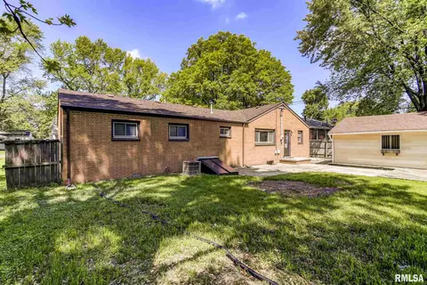 1124 N Ohio Ave, Springfield, IL 62702 photo 33
