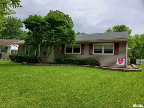 107 Windsor Rd, Springfield, IL 62702 photo 2