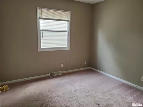 1924 Fairmont Dr, Springfield, IL 62702 photo 15