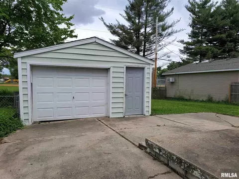 1924 Fairmont Dr, Springfield, IL 62702 photo 19
