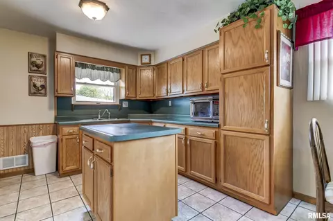 2621 Kent Dr, Springfield, IL 62703 photo 9