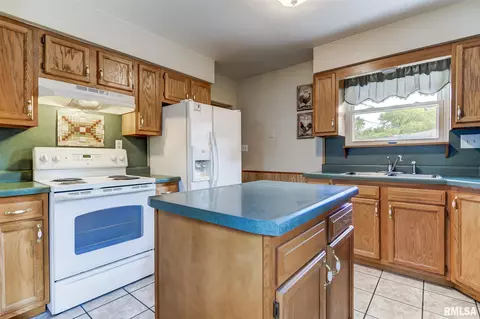 2621 Kent Dr, Springfield, IL 62703 photo 8