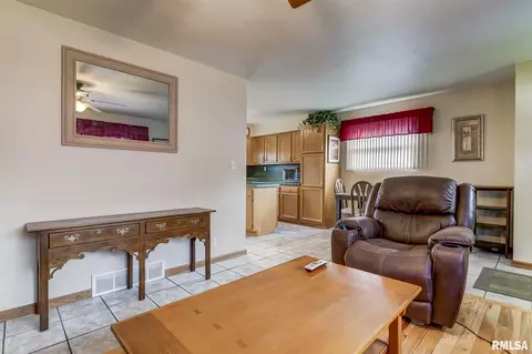 2621 Kent Dr, Springfield, IL 62703 photo 7