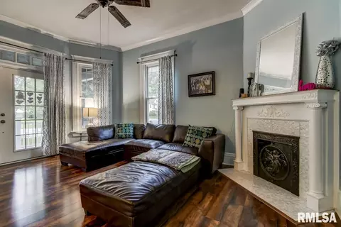 711 S Walnut St, Springfield, IL 62704 photo 4