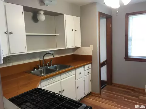 624 S Amos Ave, Springfield, IL 62704 photo 7