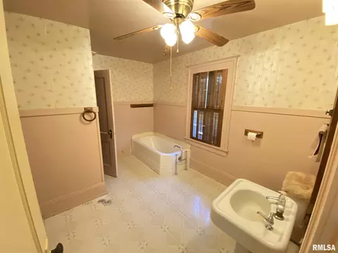 1417 S 4th St, Springfield, IL 62703 photo 14