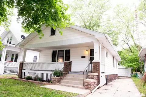 1917 S College St, Springfield, IL 62704 photo 2