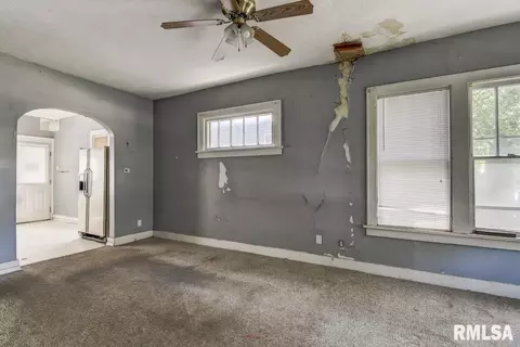 1900 S 5th St, Springfield, IL 62703 photo 5