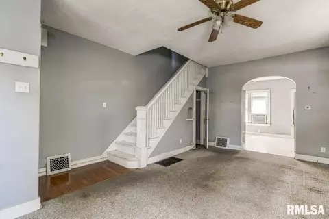 1900 S 5th St, Springfield, IL 62703 photo 3