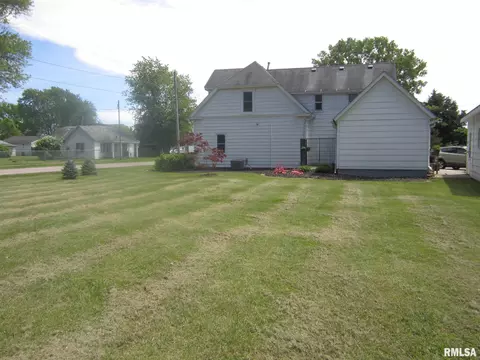 703 N Taylor St, Athens, IL 62613 photo 41