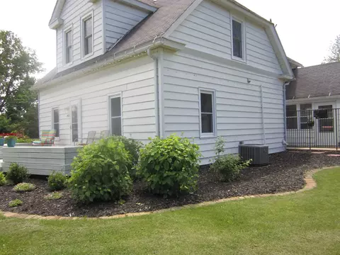 703 N Taylor St, Athens, IL 62613 photo 37
