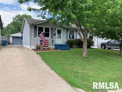 1905 Fairfield Dr, Springfield, IL 62702 photo 1