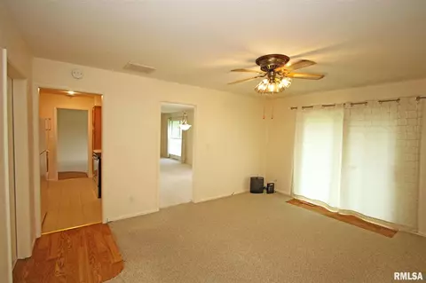 3125 Elmhurst Dr, Springfield, IL 62704 photo 5