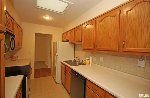 3125 Elmhurst Dr, Springfield, IL 62704 photo 7
