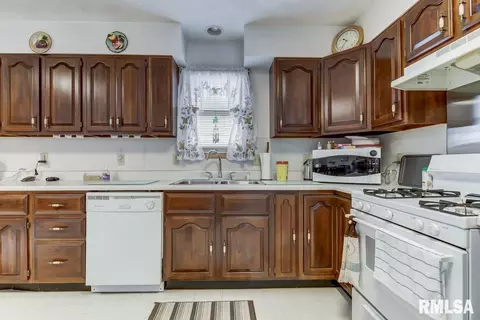1230 E Stanford Ave, Springfield, IL 62703 photo 10
