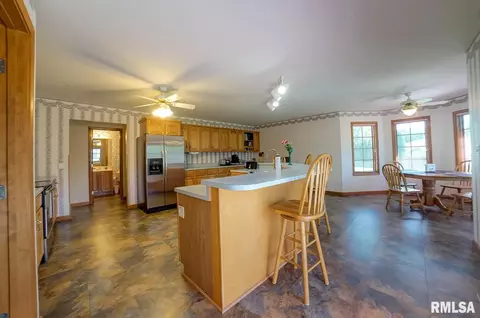 4330 Arapahoe Dr, Springfield, IL 62711 photo 9