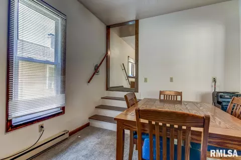 1711 S 1st St, Springfield, IL 62704 photo 7