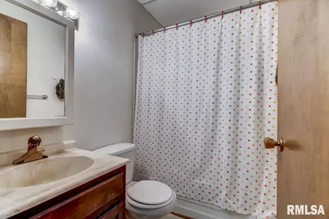 1711 S 1st St, Springfield, IL 62704 photo 19