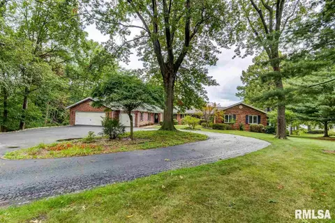 4 Hickory Point Ln, Springfield, IL 62712 photo 2