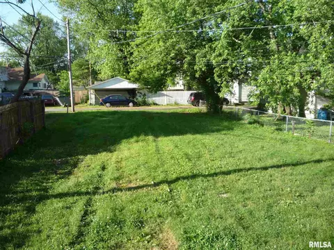 210 W Cedar St, Springfield, IL 62704 photo 14