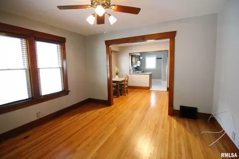 2201 S Holmes St, Springfield, IL 62704 photo 4