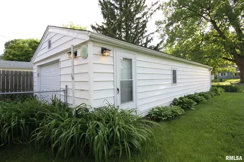 2201 S Holmes St, Springfield, IL 62704 photo 22