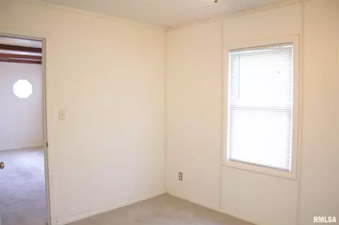 7 Goodwin Ct, Springfield, IL 62704 photo 5