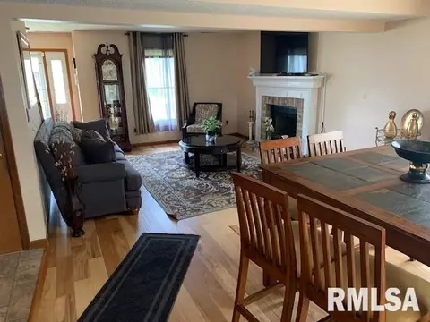 2525 Columbus Cir, Springfield, IL 62703 photo 5
