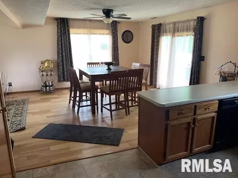 2525 Columbus Cir, Springfield, IL 62703 photo 6