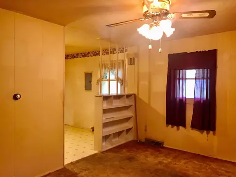 25 Hedge Dr, Springfield, IL 62702 photo 3