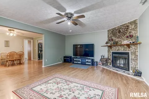 1654 W Enos Ave, Springfield, IL 62702 photo 6