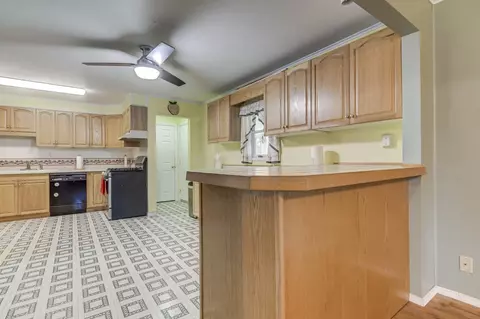 1654 W Enos Ave, Springfield, IL 62702 photo 12