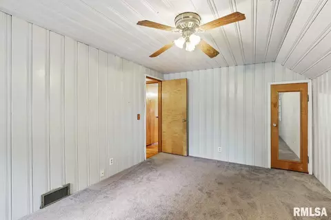 1925 S Douglas Ave, Springfield, IL 62704 photo 18