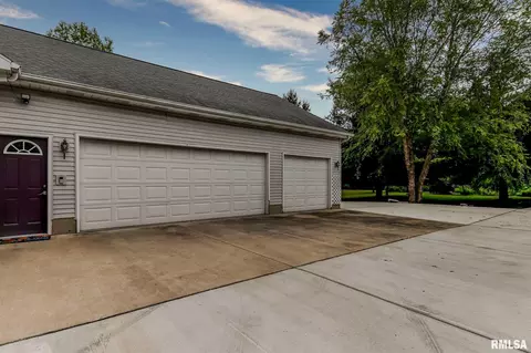 90 Walnut Valley Dr, Springfield, IL 62702 photo 4