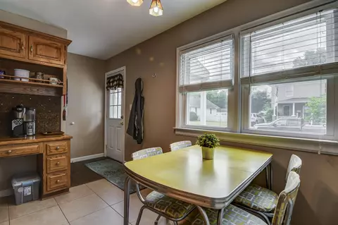 1901 Marland St, Springfield, IL 62702 photo 9