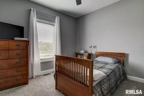 4300 Stonegate Dr, Springfield, IL 62711 photo 23